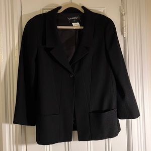 VINTAGE CHANEL BLAZER
